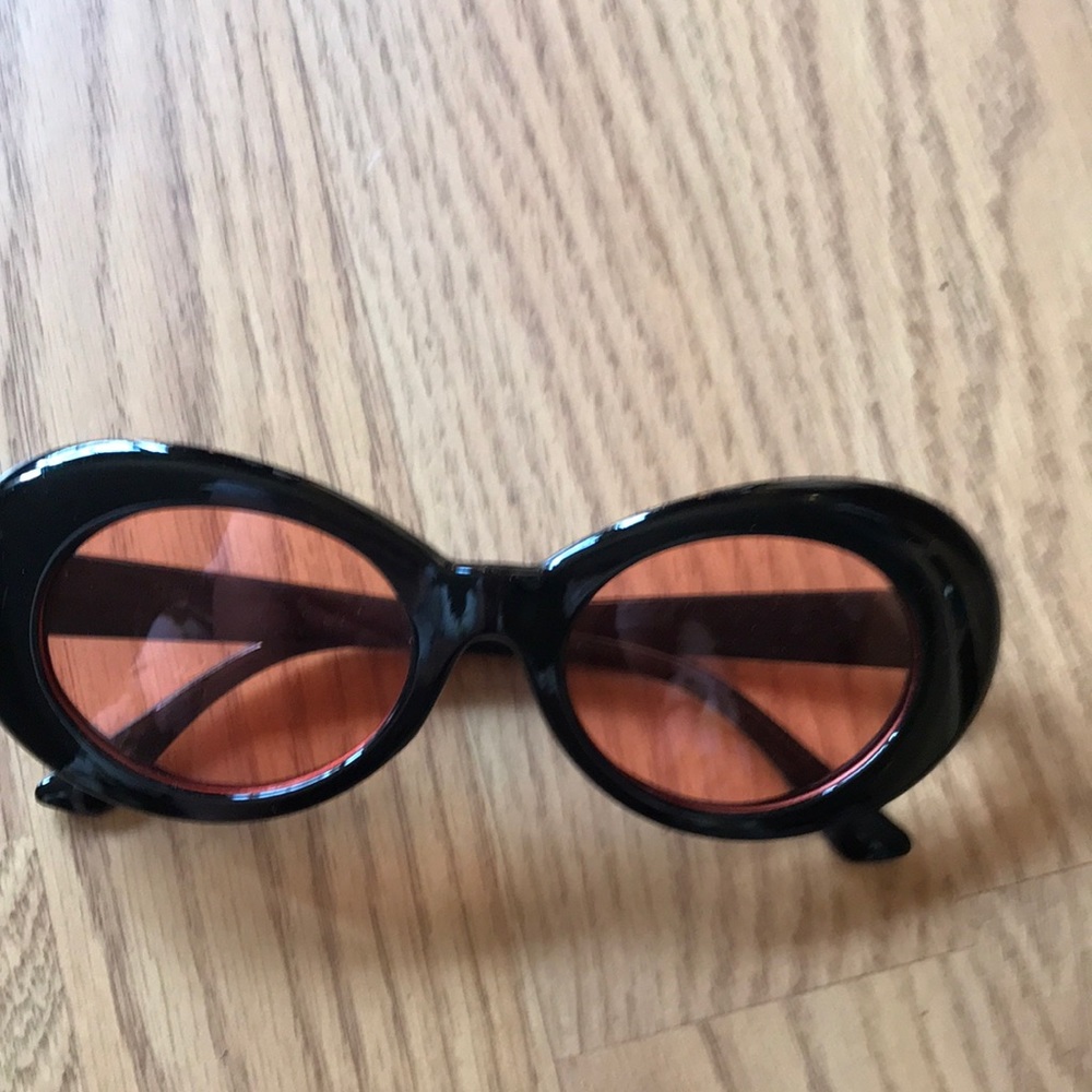 New black clout glasses/sunglasses